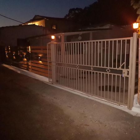 Serenity House Spiatza Katarrakhion ภายนอก รูปภาพ